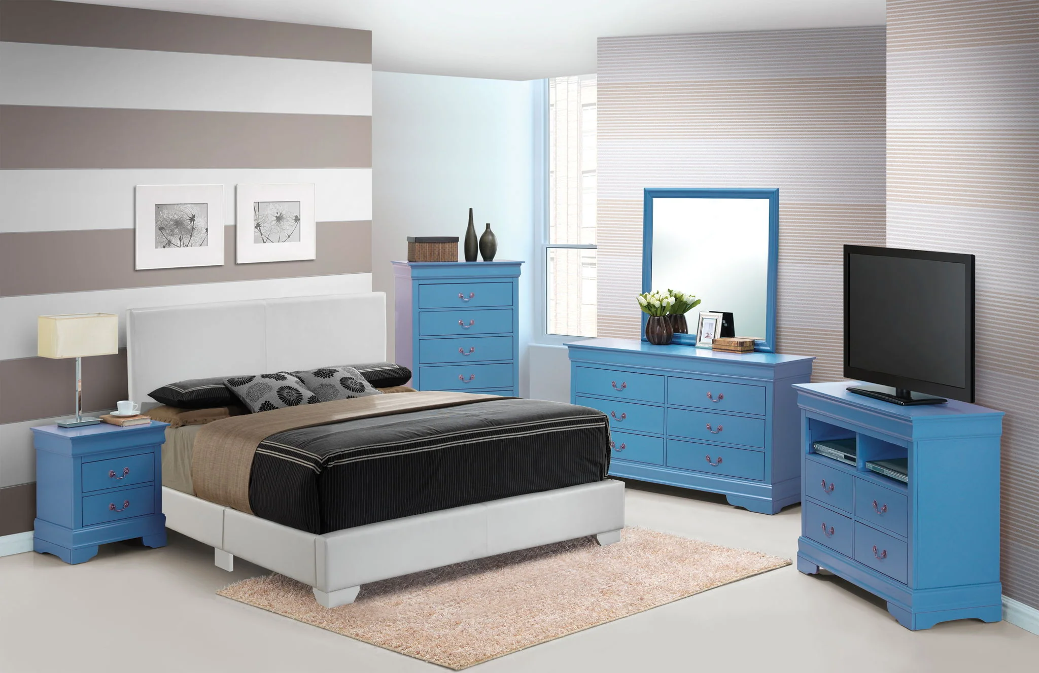 Elegant Platform Bed For Relaxed Spaces - Image 4