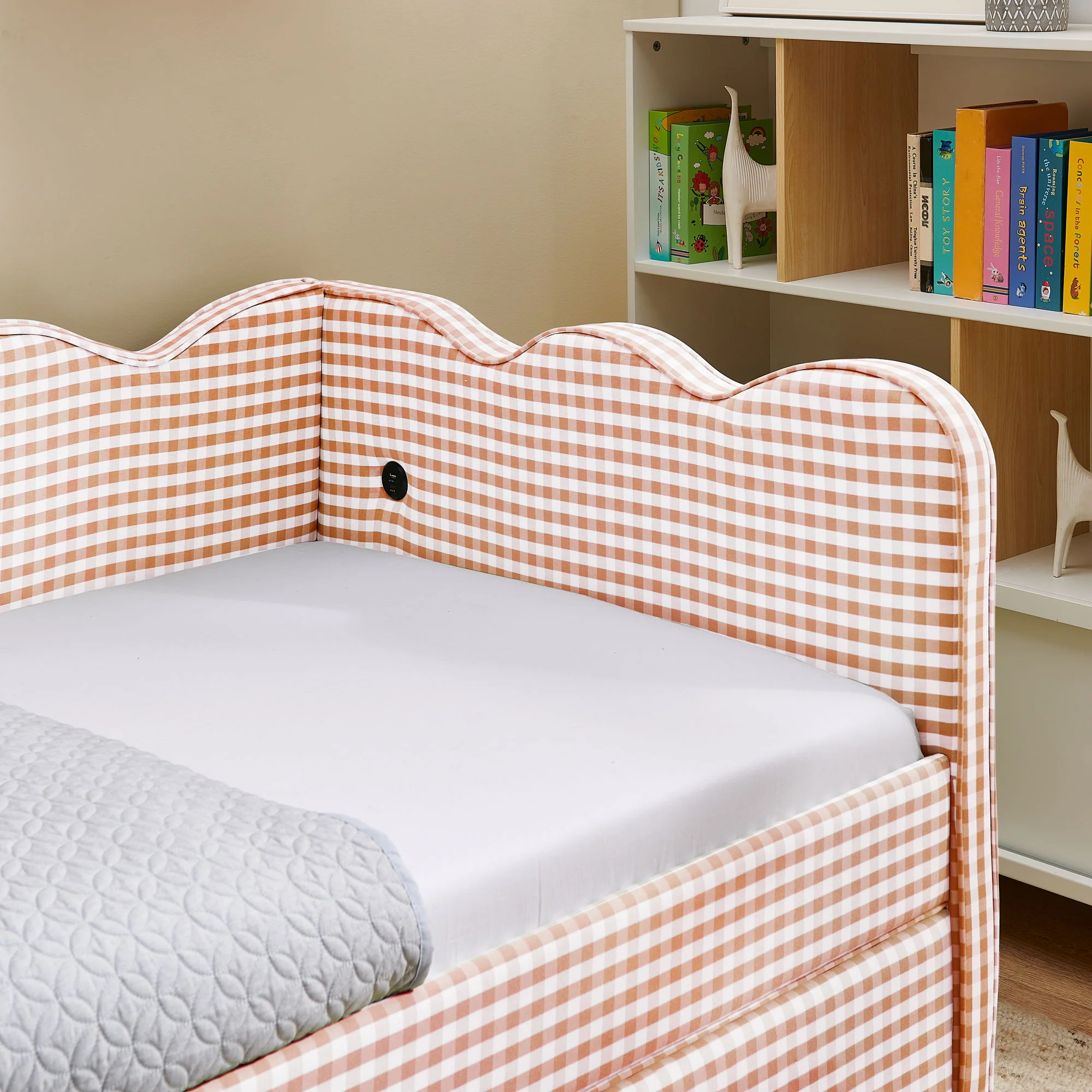 Gingham Daybed With USB Charging Port, Wave-Shaped Design - Image 73