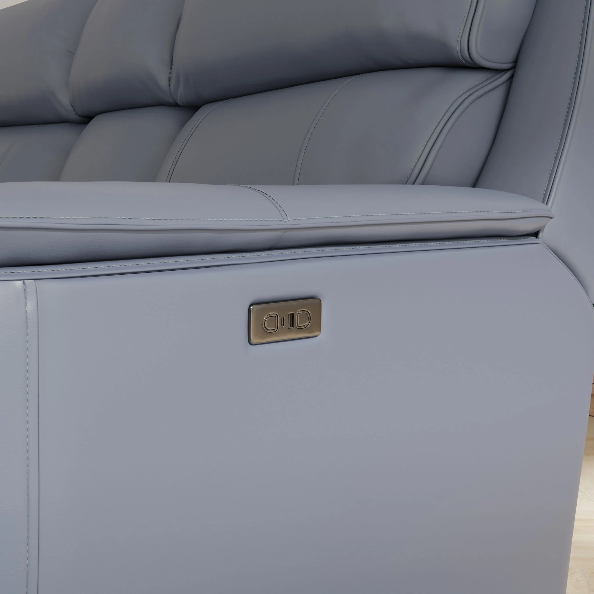 Oslo - Dual Power Reclining Loveseat With Console - Image 19
