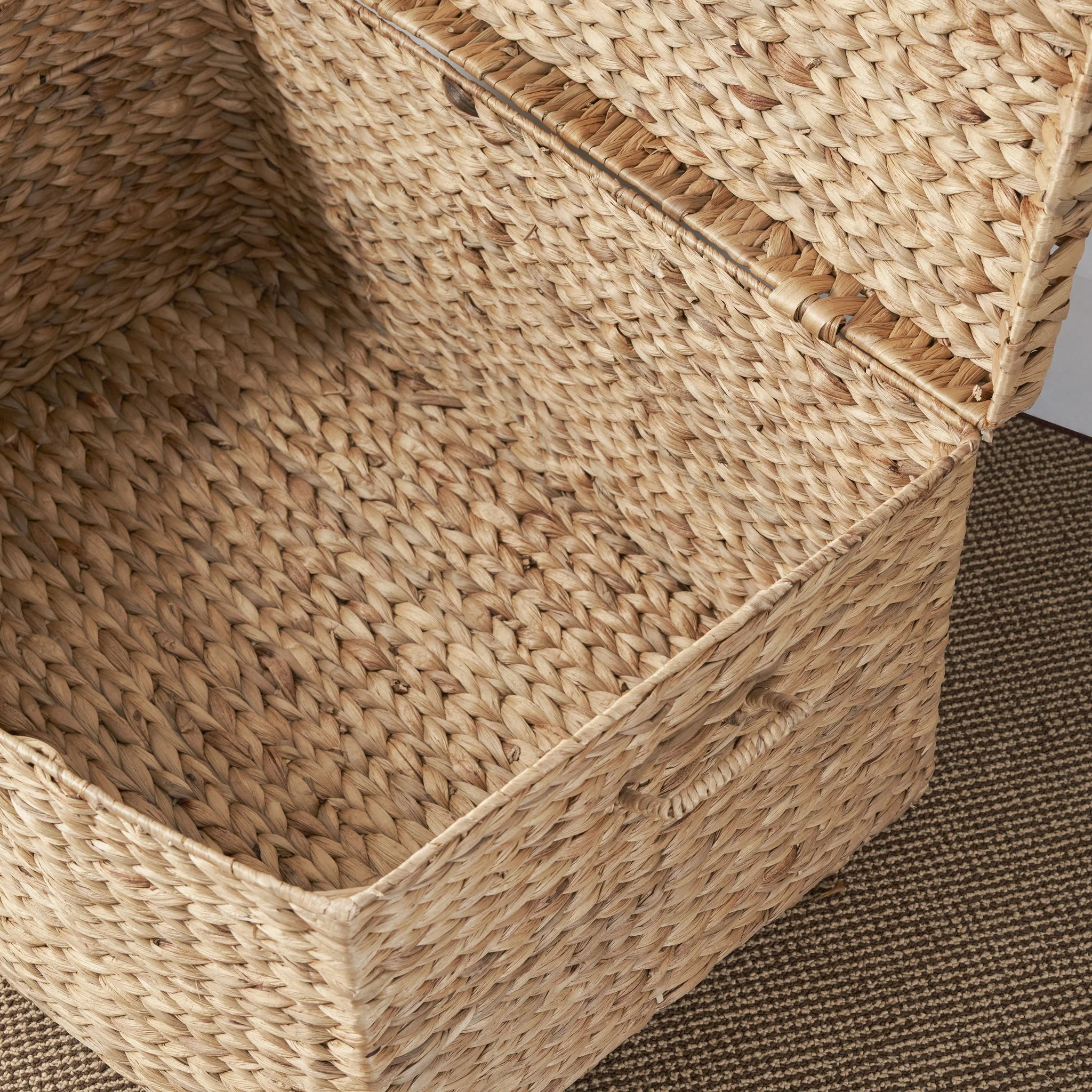 Rectangular Curve Water Hyacinth Woven Wicker Trunk With Handles For Clothes Toys Magazines And Book Storage - Natural / Light Brown - Image 4