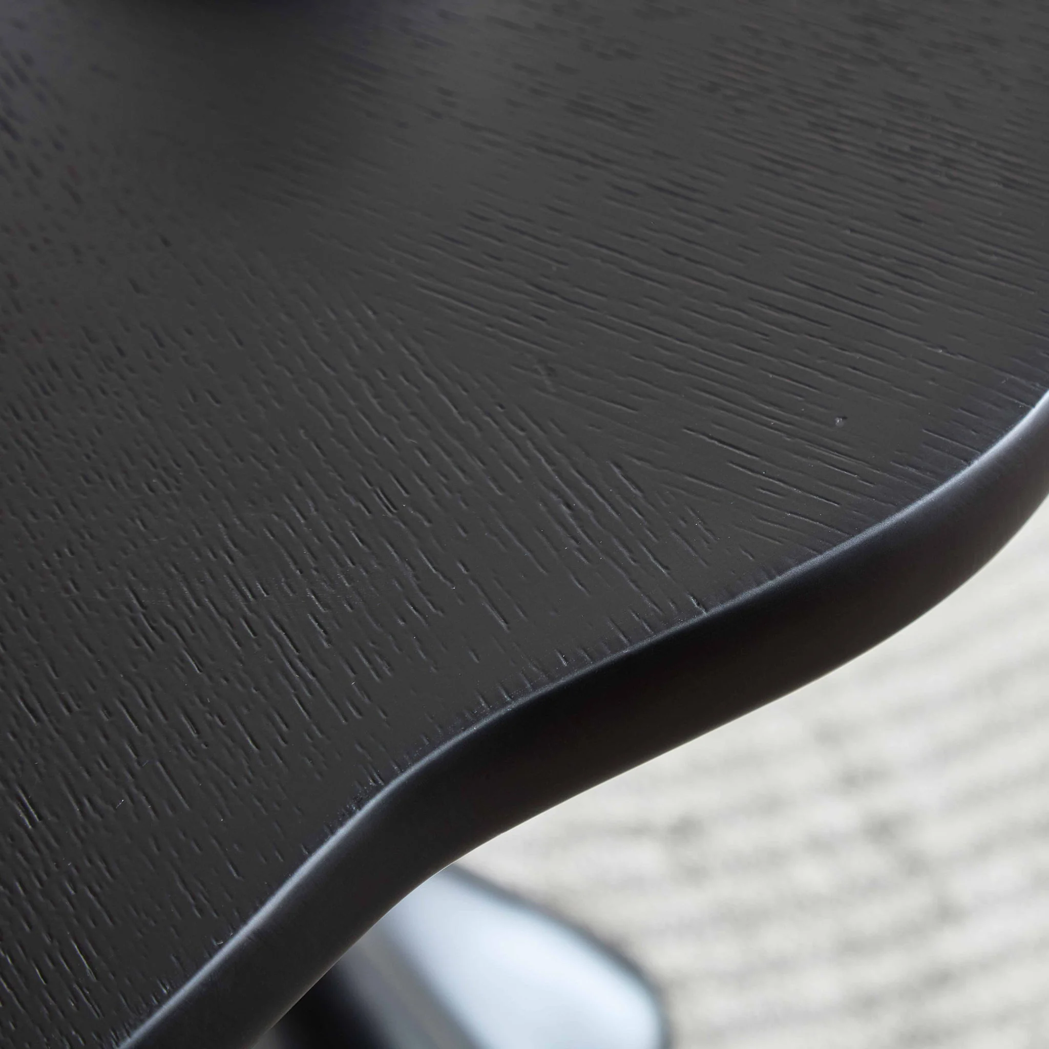 Sculptural Round Dining Table Petal Shape Root Texture For Dining Room - Black - Image 3