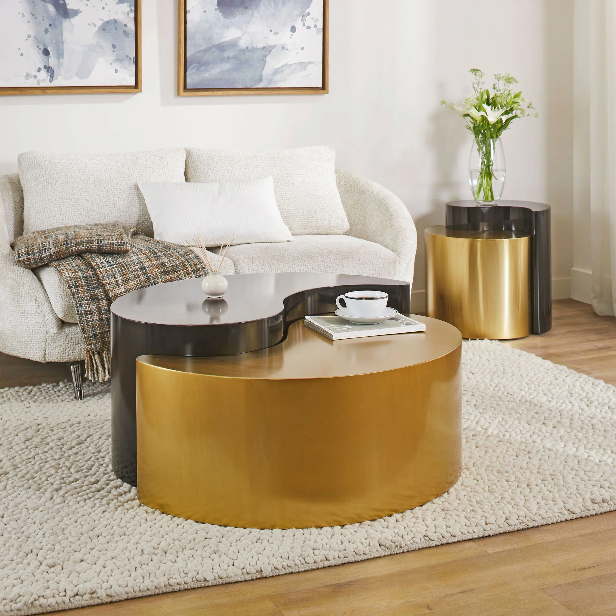 Ying Yang - Coffee Table - Gold / Black - Image 9