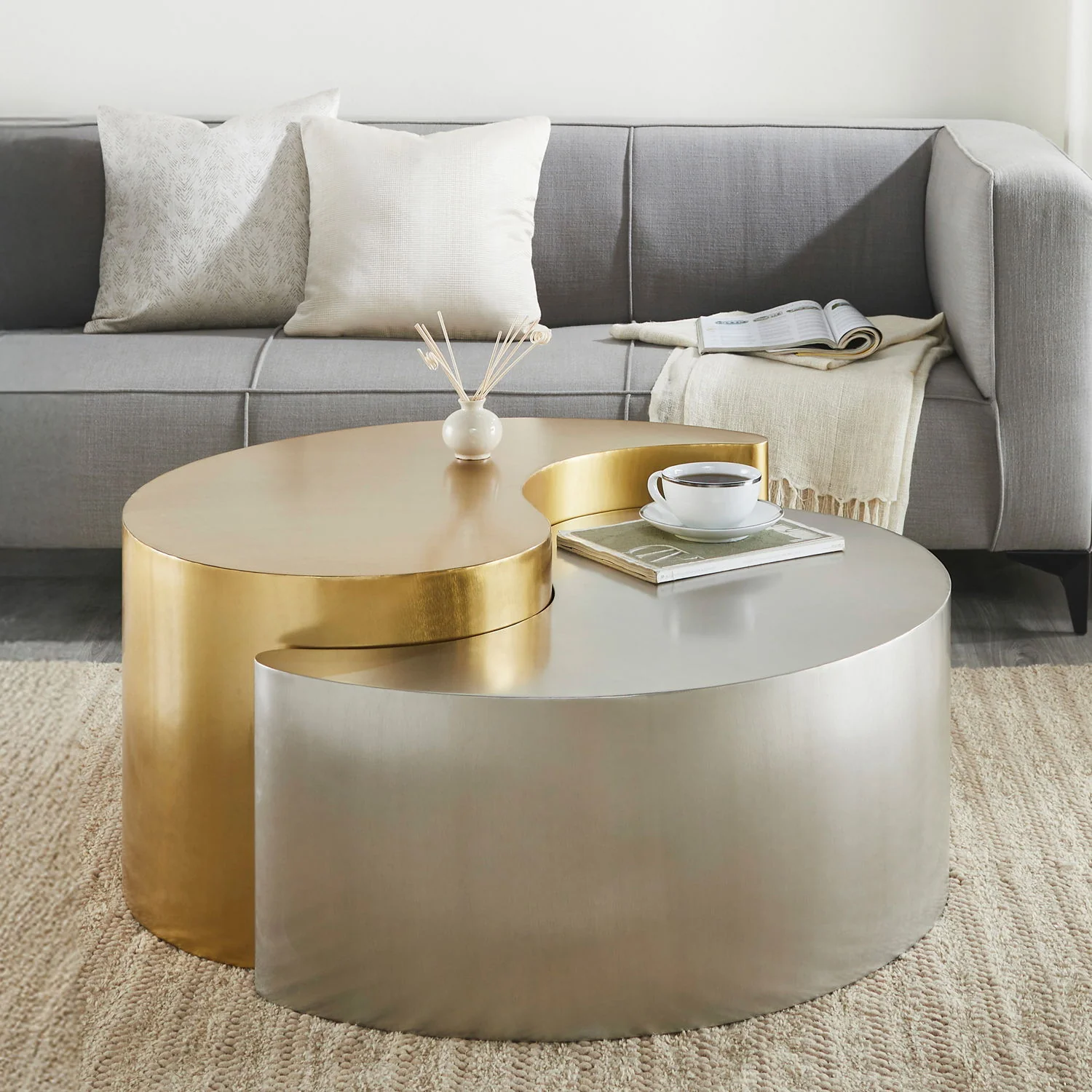 Ying Yang - Table - Image 8